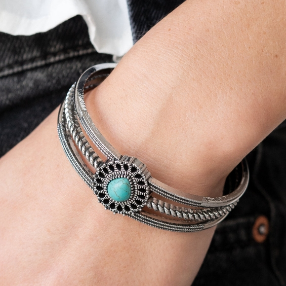 Rustic 4pc Fashion Accessory Set - Picture 4 of 6